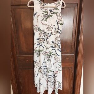 White Midi Sundress with Sleeveless Halter Neckline for Cocktail
